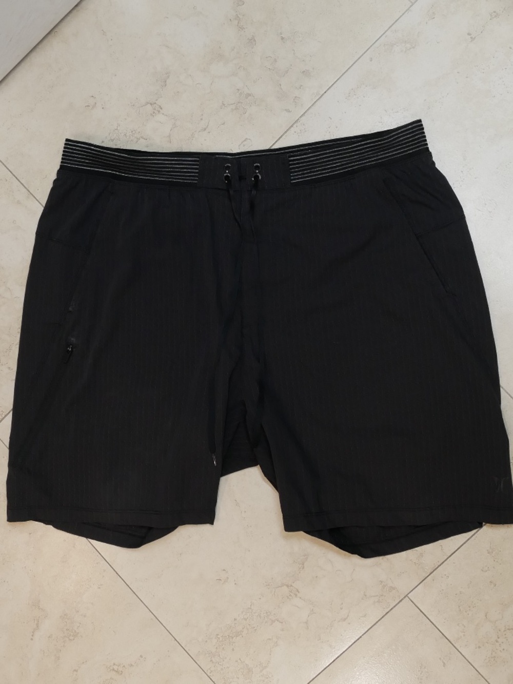 Hurley Mens Striped-Flex Hybrid Shorts~